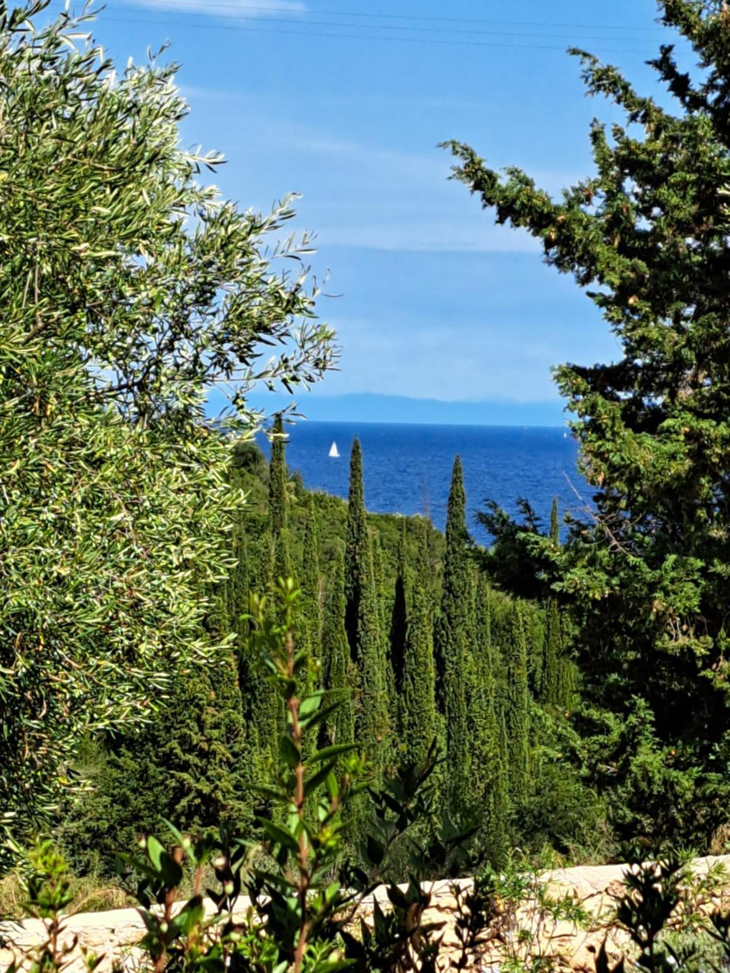 Villa Buras Skinária Exteriör bild